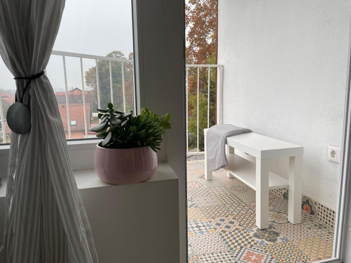 Studio Apartman Rita Zagreb Exteriör bild
